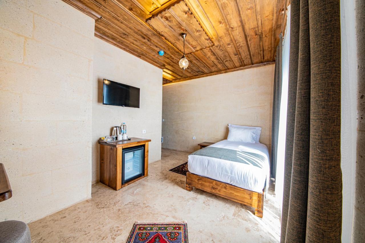 Remus Romulus Cappadocia Hotel Ючхисар Екстериор снимка