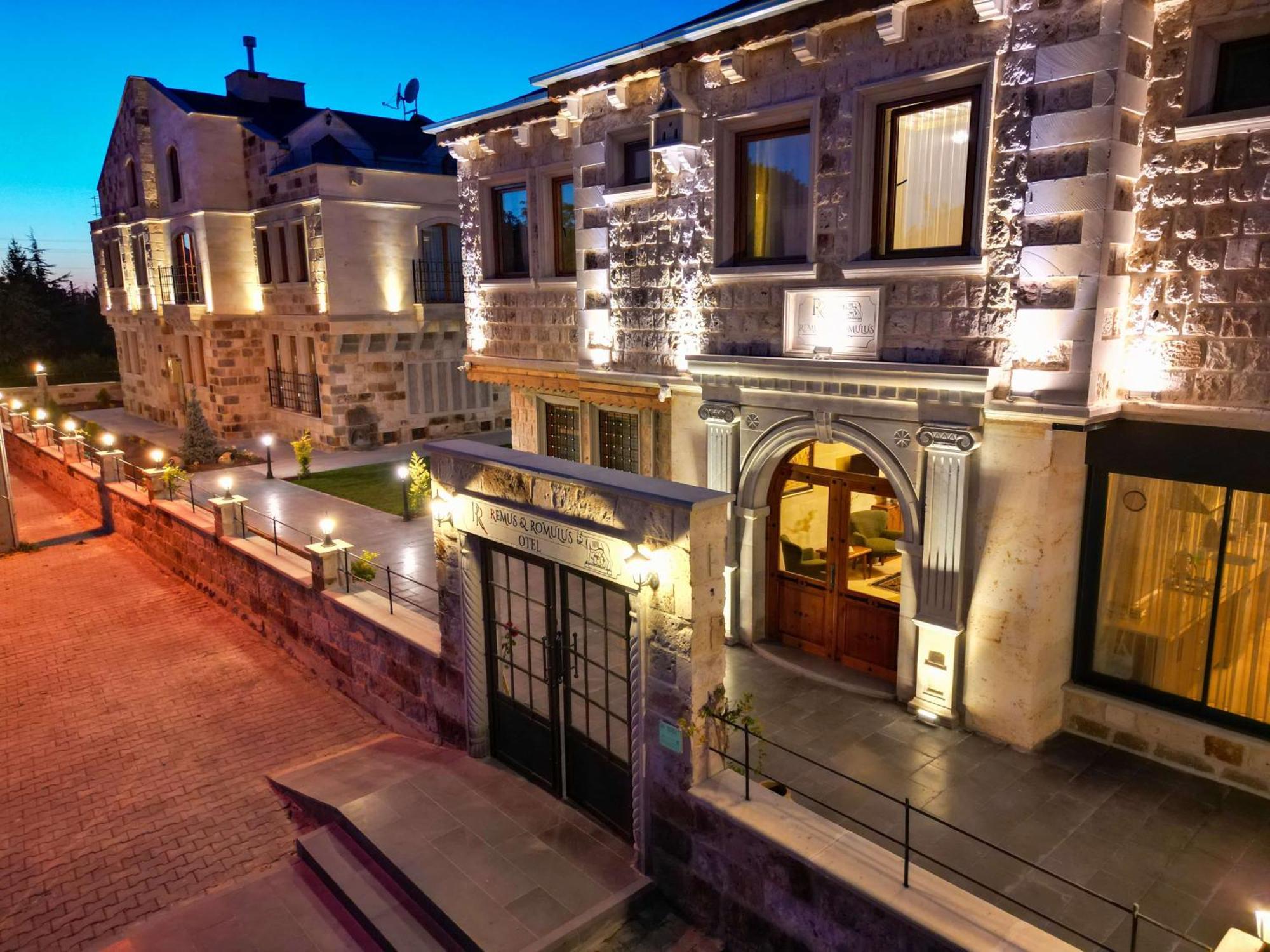 Remus Romulus Cappadocia Hotel Ючхисар Екстериор снимка