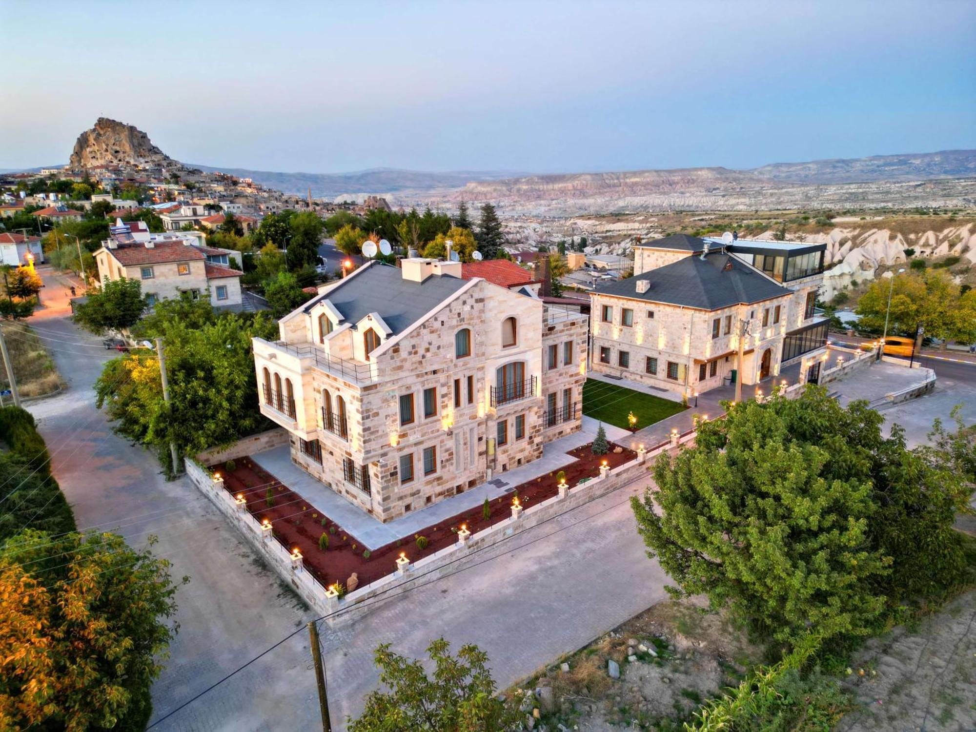 Remus Romulus Cappadocia Hotel Ючхисар Екстериор снимка