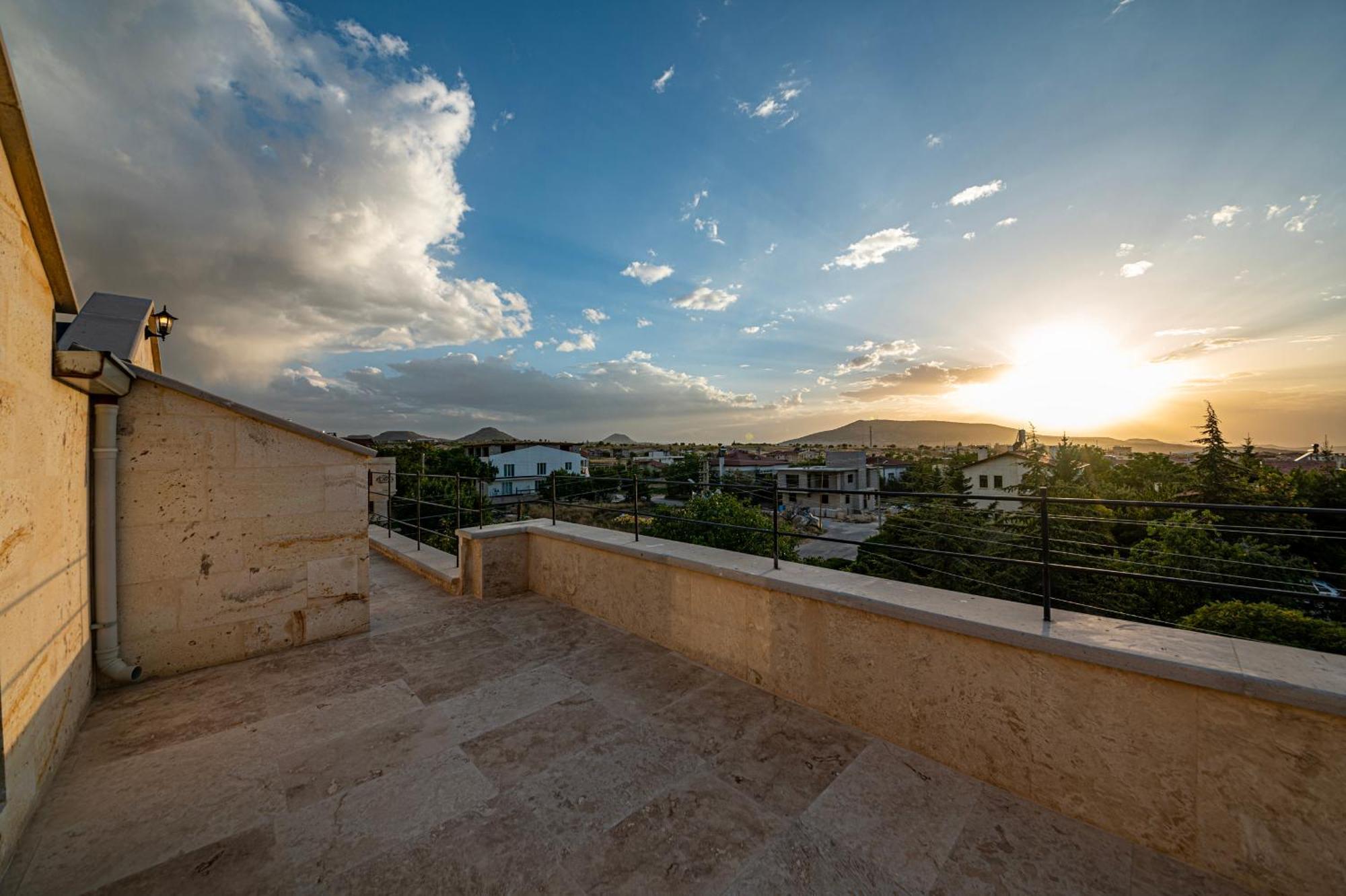 Remus Romulus Cappadocia Hotel Ючхисар Екстериор снимка