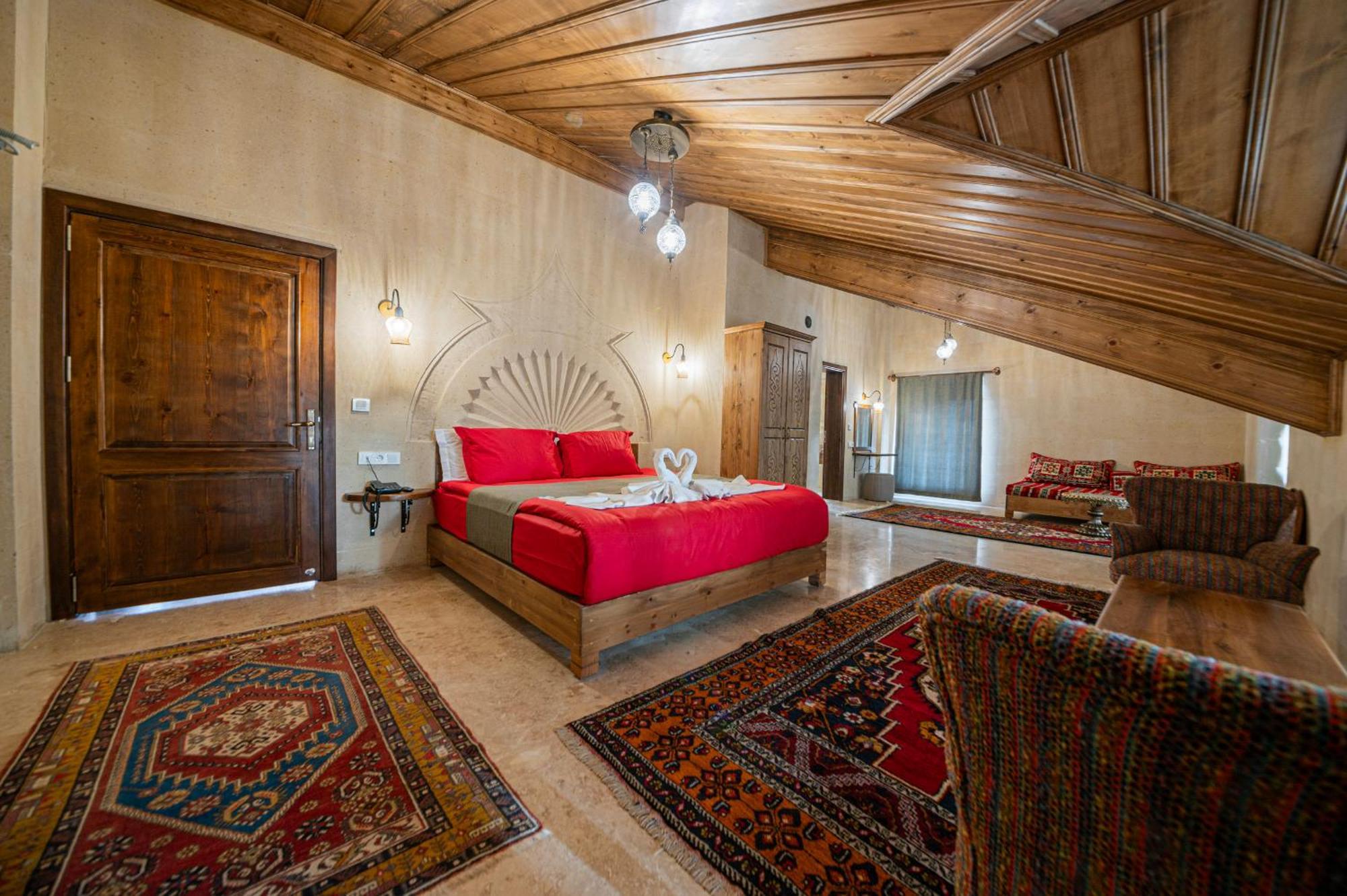 Remus Romulus Cappadocia Hotel Ючхисар Екстериор снимка