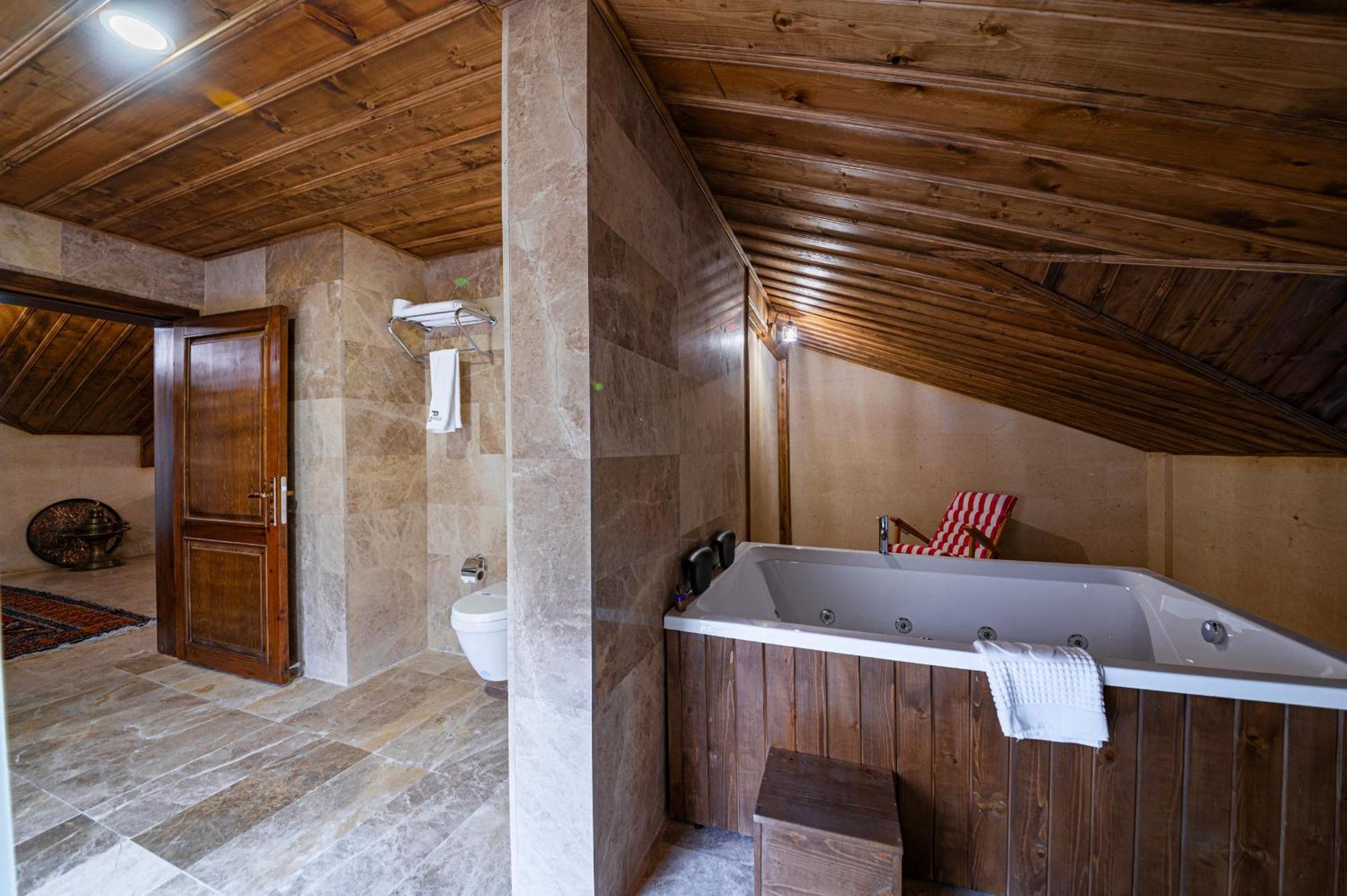 Remus Romulus Cappadocia Hotel Ючхисар Екстериор снимка