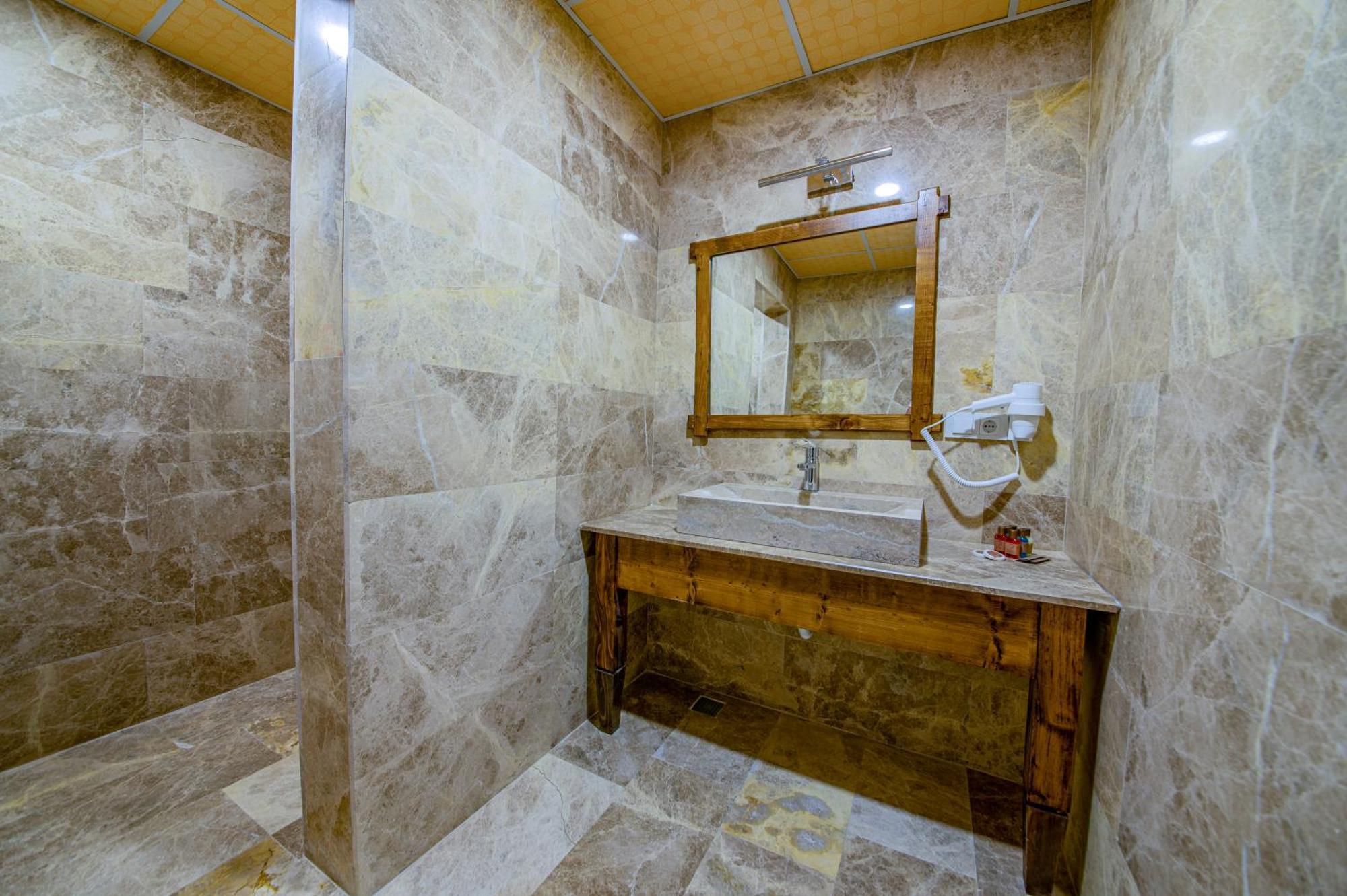 Remus Romulus Cappadocia Hotel Ючхисар Екстериор снимка
