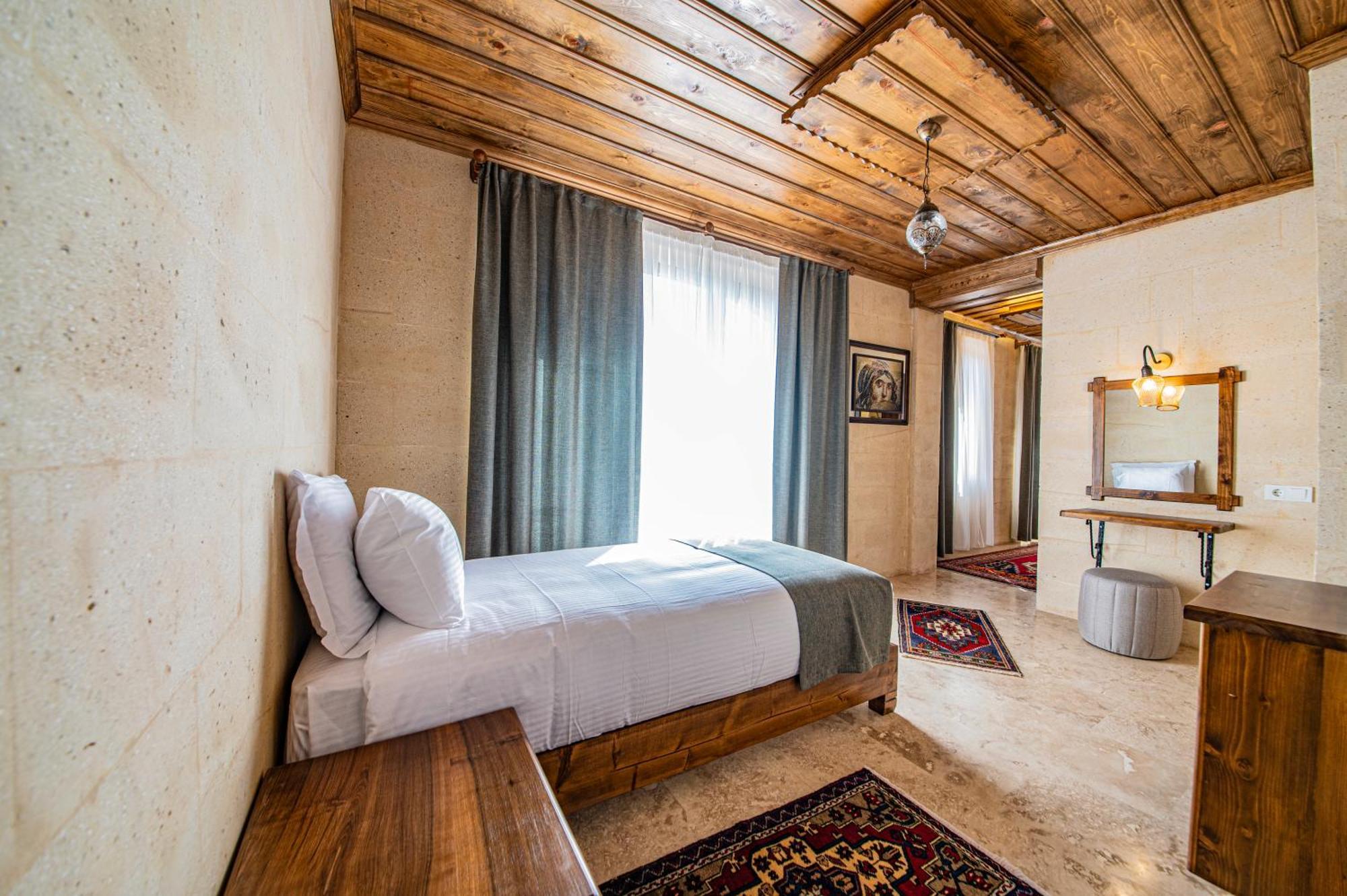 Remus Romulus Cappadocia Hotel Ючхисар Екстериор снимка